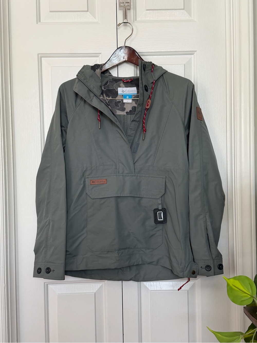 Columbia Hooded Pullover Jacket - Olive Green